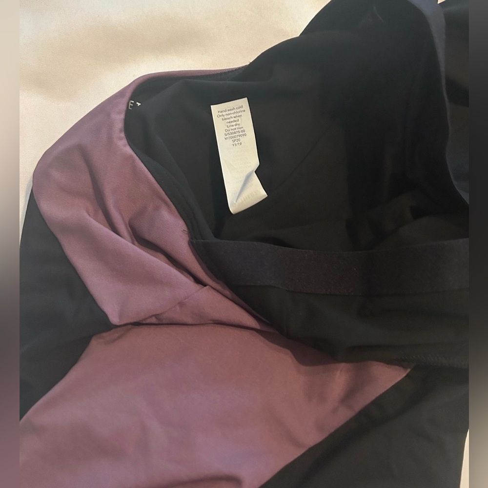 Athleta High-Neck Colorblock One-Piece Swimsuit Size Small Black/ Violet NWT - Picture 7 of 8